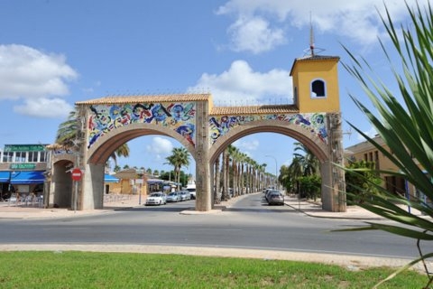 Shopping on the Terrazas de la Torre Golf Resort