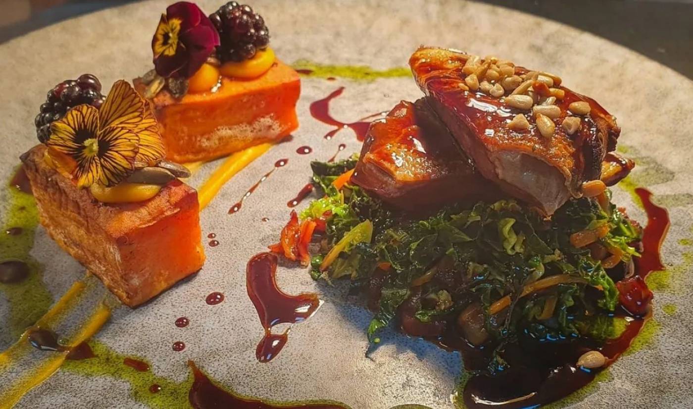 Palcos restaurant fine dining in Avileses by PickledPair