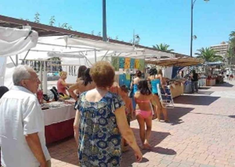 January 18 Monthly arts and crafts market in Puerto de Mazarron