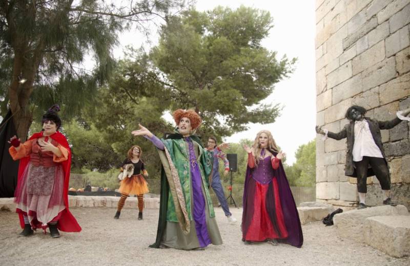 October 17 to November 2 Witches haunt the Castillo de la Concepción in Cartagena for Halloween!