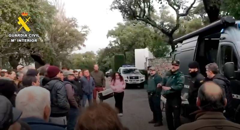 The town in Spain evacuated by police after flooding fears is still awaiting a safe return