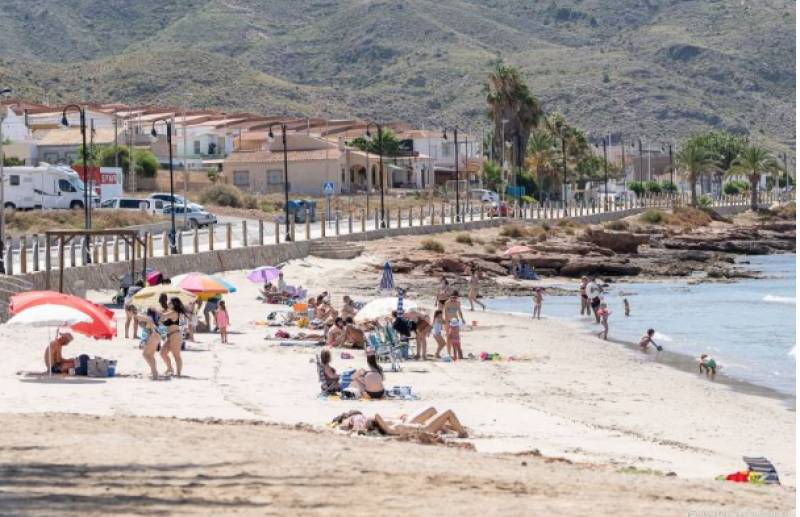 New open water swimming lanes planned for two Cartagena beaches this summer