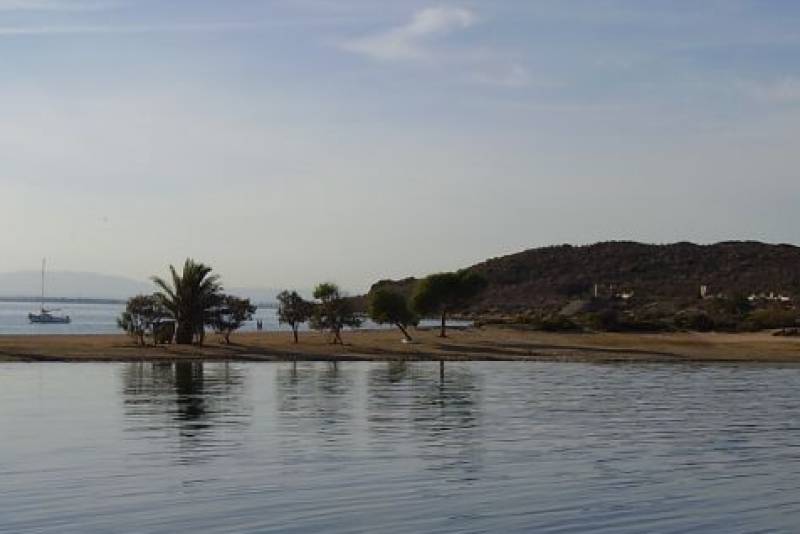 Discover the Mar Menor's five secret volcanic islands