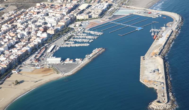 Body recovered from water at Almería port
